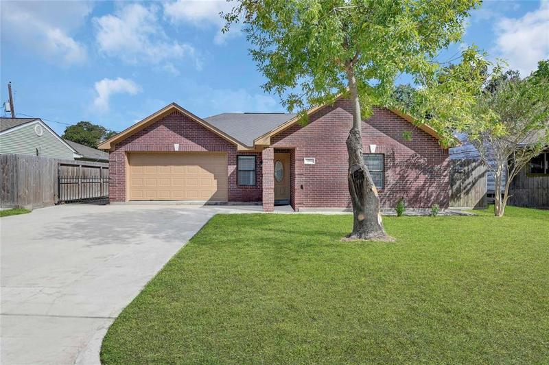 1304 Comal Ave, Pasadena, TX 77506 for Sale