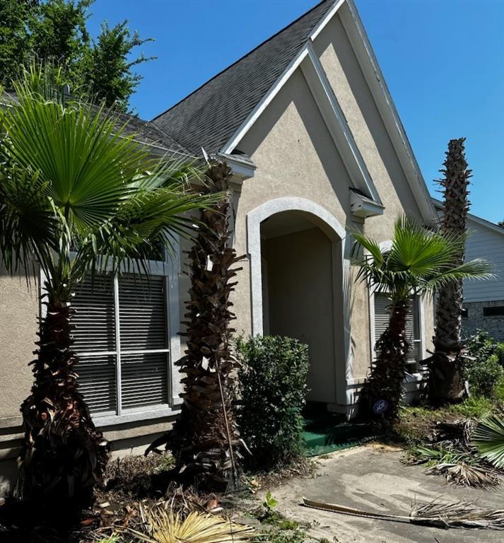 103 April Waters Drive N, Conroe, TX 77356 for Sale