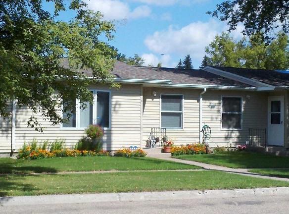 Courtyard Apartments - 307 2nd Ave NE - Rugby, ND Apartments for Rent