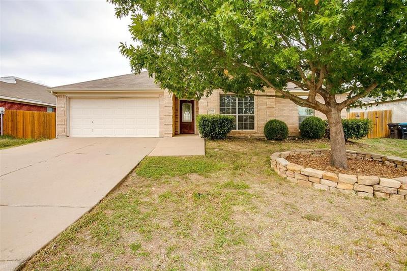 3908 Silver Springs Dr, Fort Worth, TX 76123 for Sale