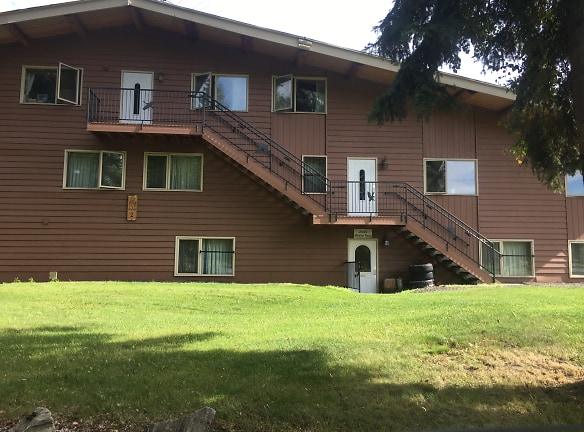 Beaver Lake Resort Apartments - 2555 Mission Rd - North Pole, AK Apartments for Rent