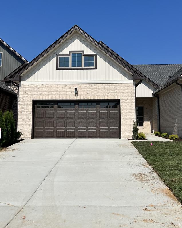13 W Foxrun, Springfield, TN 37172  MLS# 2551620 for Sale