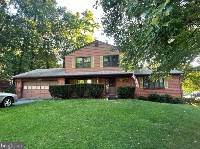 16524 Grande Vista Dr, Derwood, MD 20855 - MLS MDMC2109208 for Sale