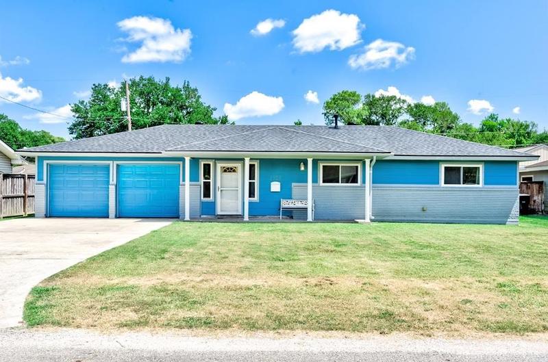 1303 Marshall Ave, Nederland, TX 77627 - MLS 69806850 for Sale