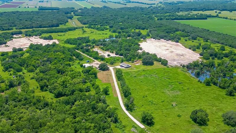 21910 Rycade School Rd, Damon, TX 77430 for Rent