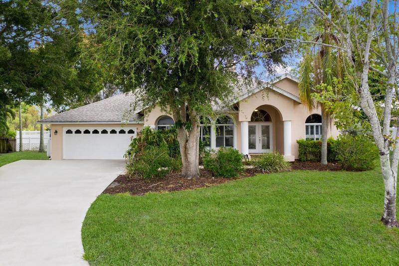 8344 9th Avenue Ter NW, BRADENTON, FL 34209  MLS# A4586087 for Sale
