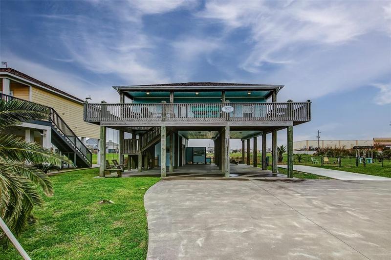 935 Westview A, Crystal Beach, TX 77650 for Sale