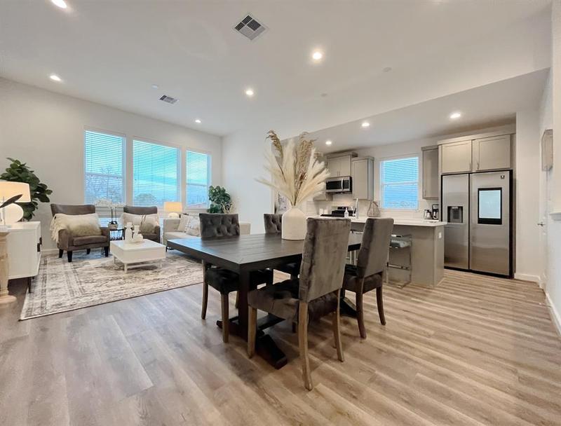 1111 Highland Ranch Ln, Houston, TX 77091 for Sale