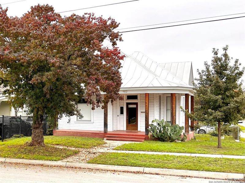 902 N PINE ST, San Antonio, TX 78202-1201 for Sale
