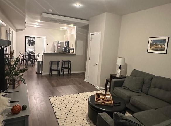938 New Market St #101 - Philadelphia, PA 19123 - Home For Rent