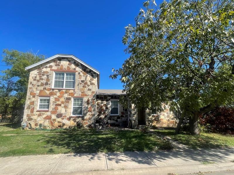 709 E 15th St, Georgetown, TX 78626 - MLS 3379616 for Sale