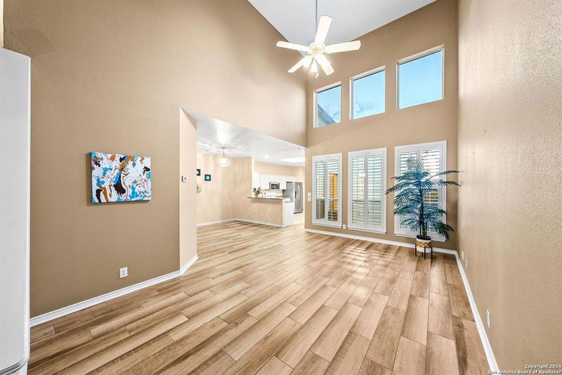 128 Oakwell Farms Pkwy, San Antonio, TX 78218 for Sale