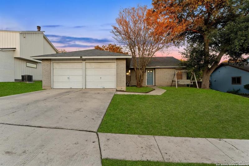 14404 BLUEWOOD DR, San Antonio, TX 78233-4405 for Sale