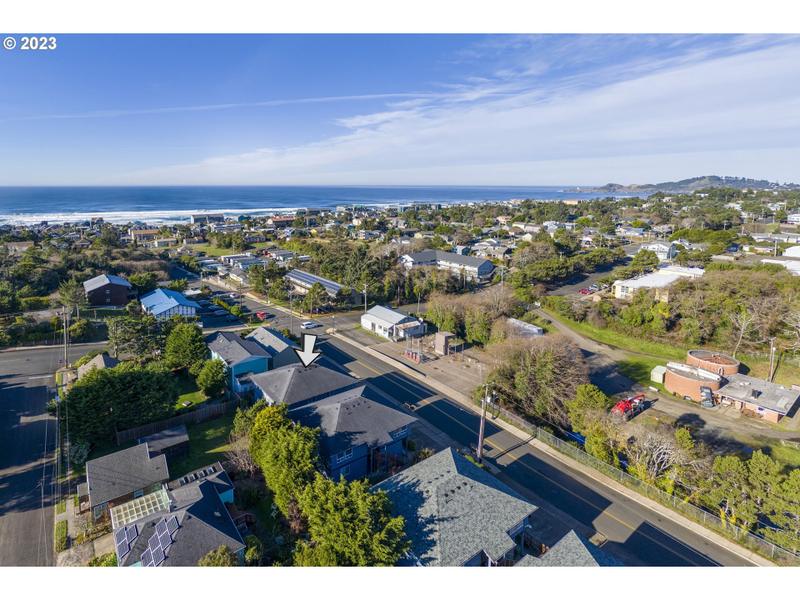 231 NW 3rd ST 2, Newport OR 97365 for Sale