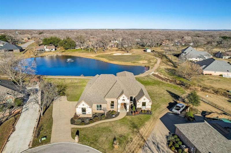 8807 Bellechase Rd, Granbury, TX 76049 for Sale