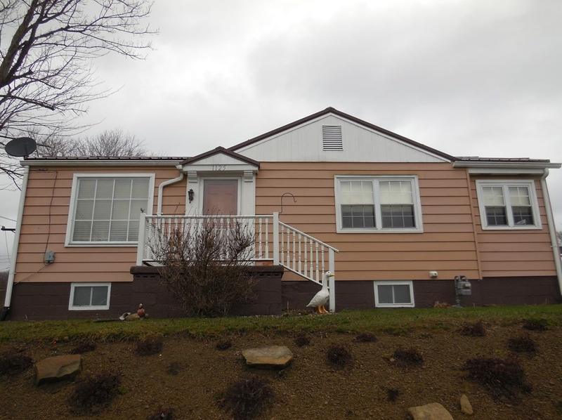 1125 Roosevelt St, Conway, PA 15027 - MLS 1637229 for Sale