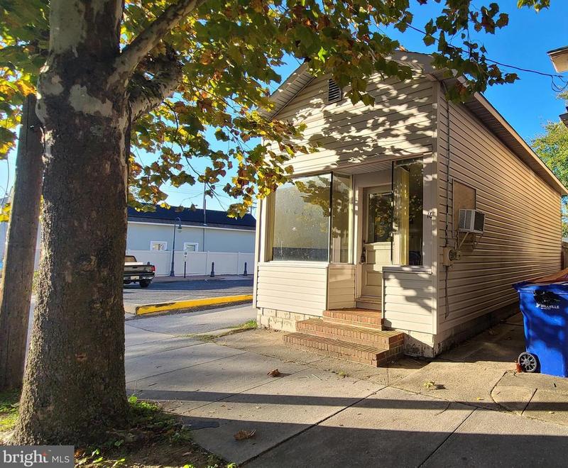 16 E Vine St, Millville, NJ 08332 - MLS NJCB2015422 for Sale
