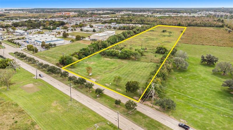 1425 Marina Bay Drive, League City, TX 77573 for Sale
