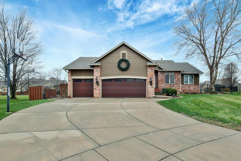 13719 W Highland Springs Ct, Wichita, KS 67235  MLS# 634065 for Sale