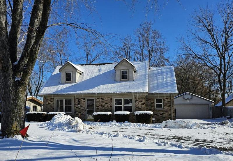 10166 S NICHOLSON RD, Oak Creek, WI 53154 Single Family Residence For Sale  MLS# 1857750