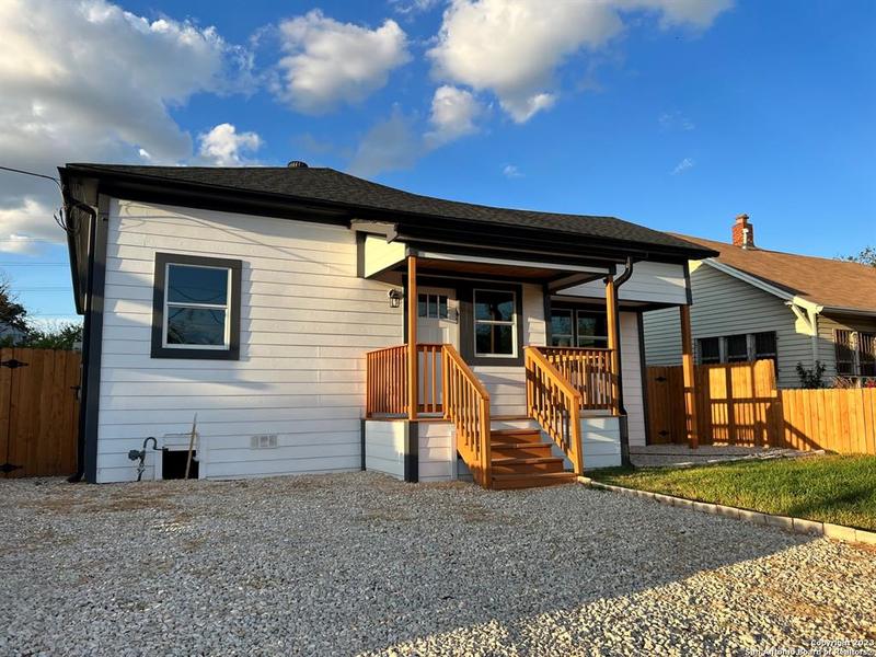 127 E WHITTIER ST, San Antonio, TX 78210-2848 for Rent