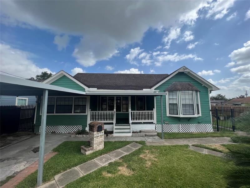 7931 Scanlock Street, Houston, TX 77012 for Sale