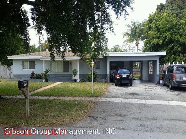 451 SW 38th Avenue - Front  451 SW 38th Avenue for Sale