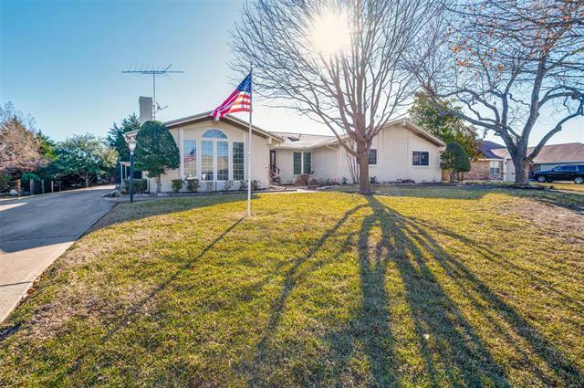 1211 CEDAR RIDGE RD W, Heath, TX 75032 Single Family Residence For Sale  MLS# 20495121