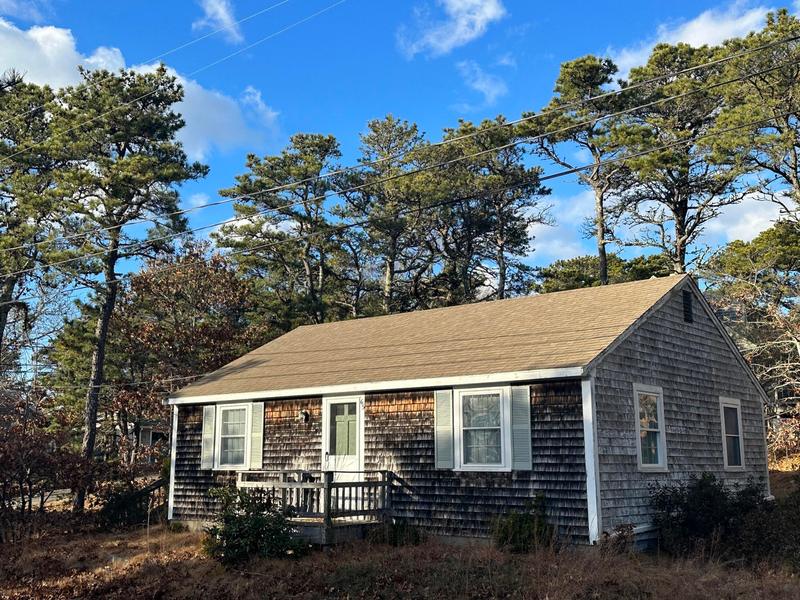 65 Hiller Ave, Wellfleet, MA 02667  MLS# 22305196 for Sale