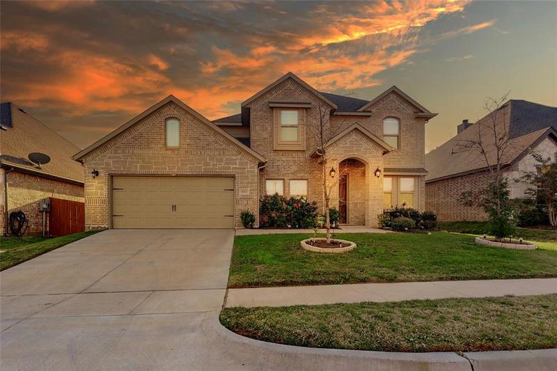1013 Wildwood Dr, Joshua, TX 76058 for Sale