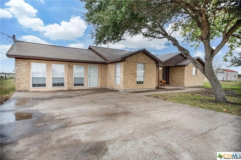 346 Sweetwater Road, Port Lavaca, TX 77979 for Sale