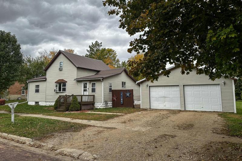 1401 3RD AVE, Heron Lake, MN 56137 Single Family Residence For Sale  MLS# 6450446