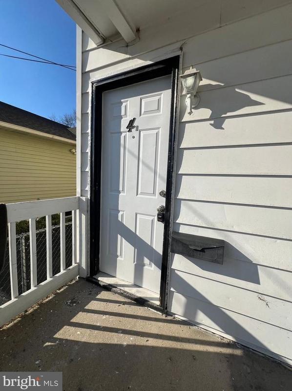 4 Barnard Ave #B, Gloucester City, NJ 08030 - MLS NJCD2060640 for Rent