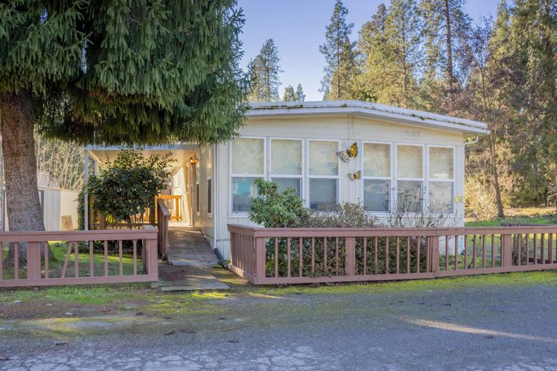 3764 ROGUE RIVER HWY SPC 23, Grants Pass, OR 97527 Mobile Home For Sale  MLS# 220175867