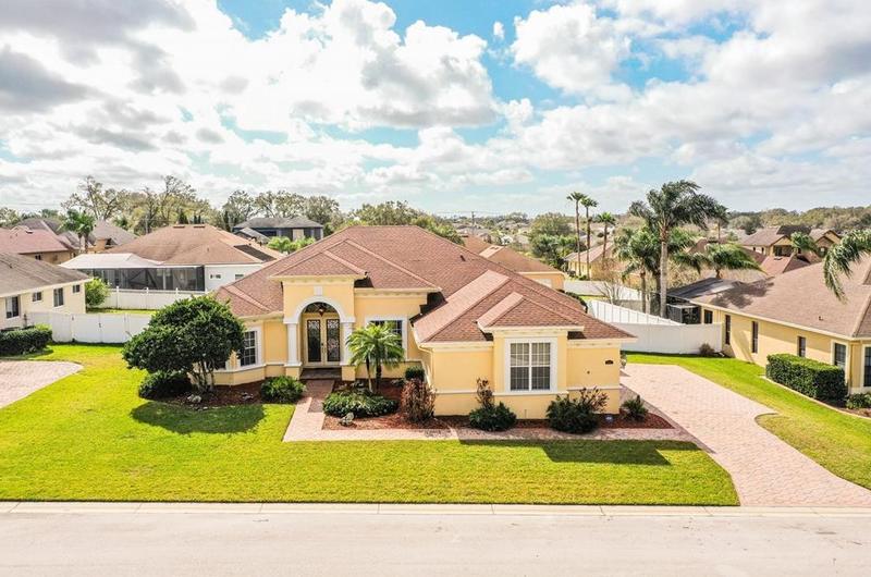 3621 Frentress Dr, Lakeland, FL 33812 - MLS L4940272 for Sale