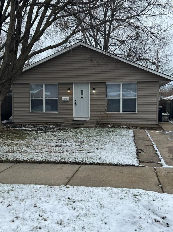 1723 Hermon Ave, Zion, IL 60099 - MLS 11961601 for Sale