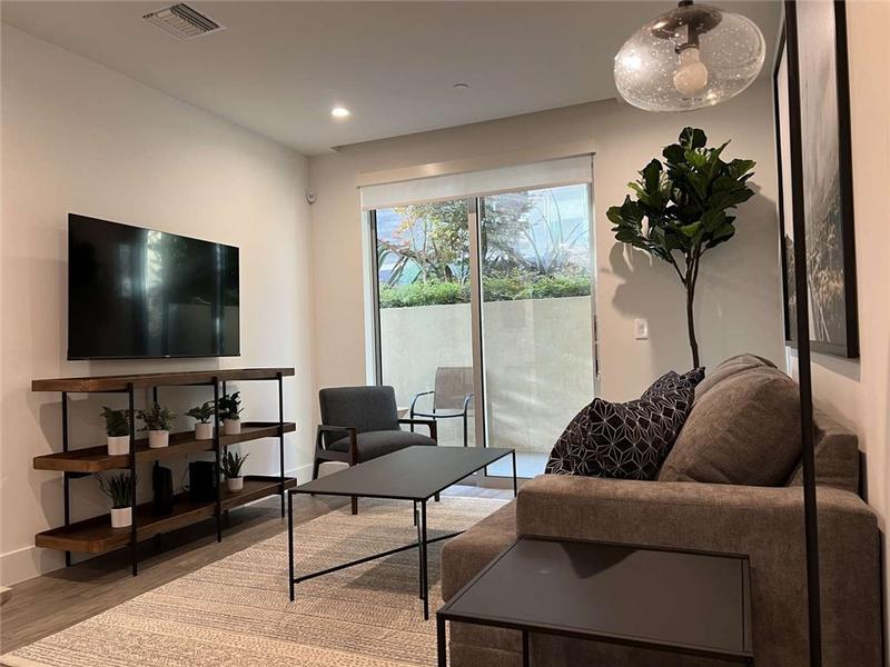 728 N Sweetzer 111, Los Angeles CA 90069 for Sale