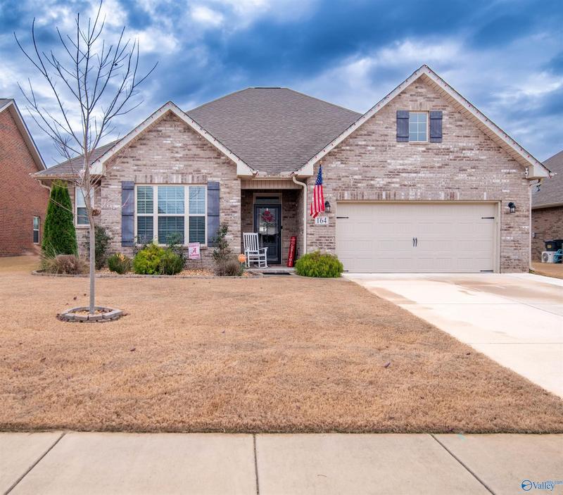164 Willow Bank Cir, Decatur, AL 35603  MLS# 21849792 for Sale