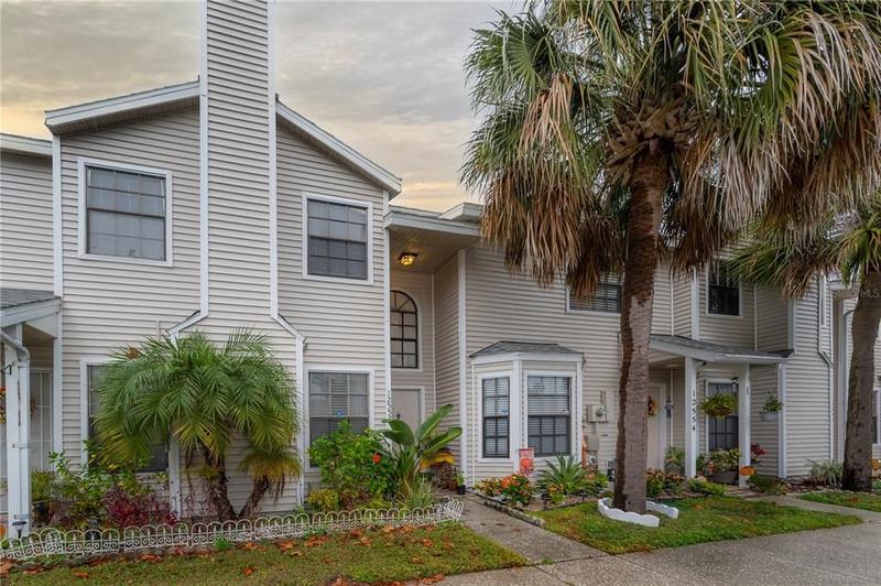 12552 Castle Hill Dr, Tampa, FL 33624  MLS# T3488382 for Sale