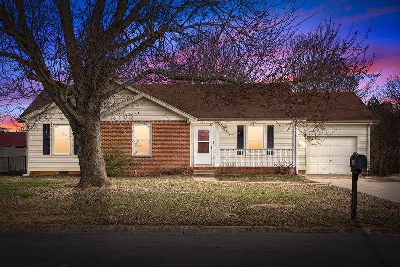 3415 Polly Dr, Clarksville, TN 37042  MLS# 2612262 for Sale