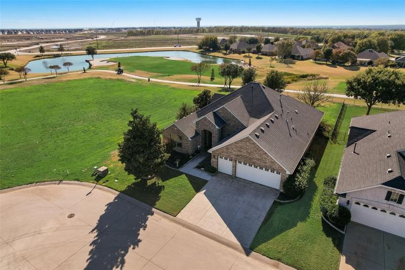 9705 Amber Ct, Denton, TX 76207 for Sale