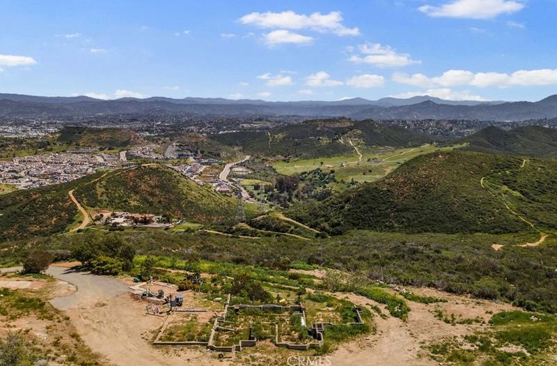 21498 Bresa De Loma Dr, Escondido, CA 92029 - MLS OC23055125 for Sale
