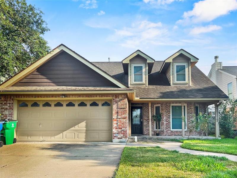 612 Prairie Ln, Angleton, TX 77515 for Sale