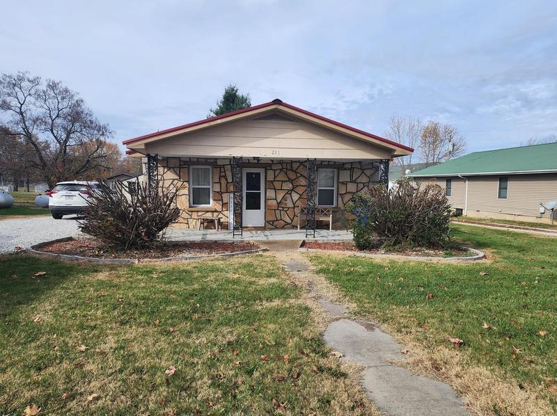 213 S Main St, Licking, MO 65542 - MLS 23067465 for Sale