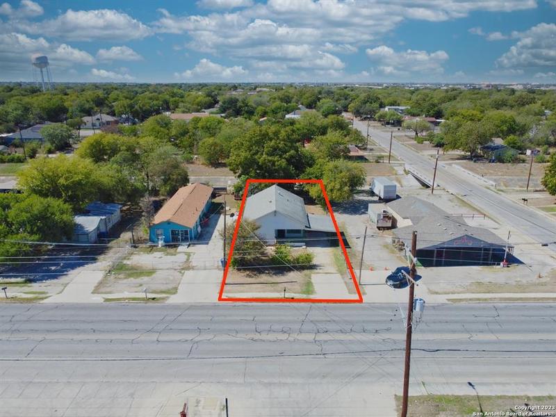 2909 COMMERCIAL AVE, San Antonio, TX 78221-2241 for Sale