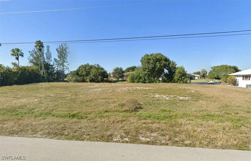 1222 SW SANTA BARBARA PL, CAPE CORAL, FL 33991 Single Family Residence For Sale  MLS# 223091796