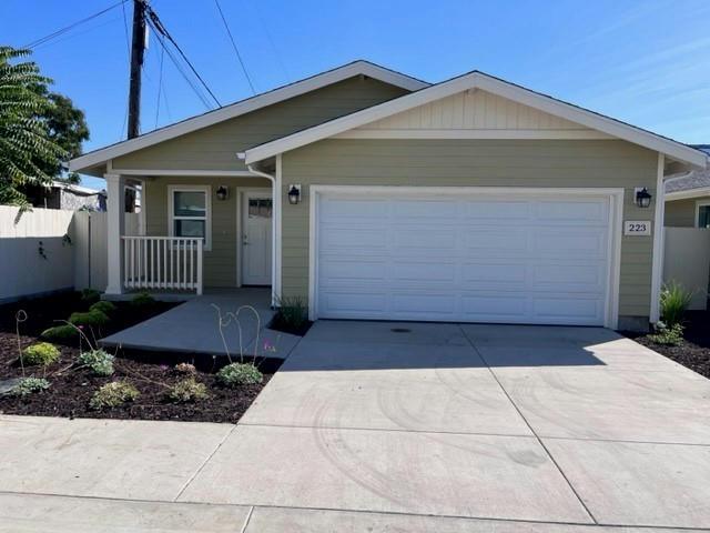 227 E EL SEGUNDO BLVD, Los Angeles, CA 90061 Single Family Residence For Sale  MLS# PW23184491