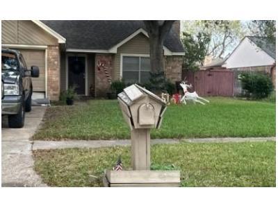 Havenhurst Dr for Sale