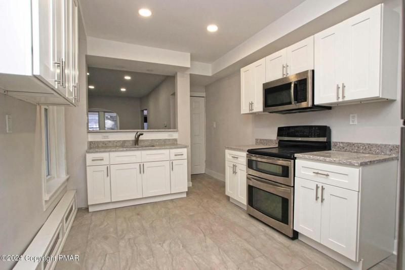 516 SPRING GARDEN ST, Pottsville, PA 17901 Single Family Residence For Sale  MLS# PM-112219