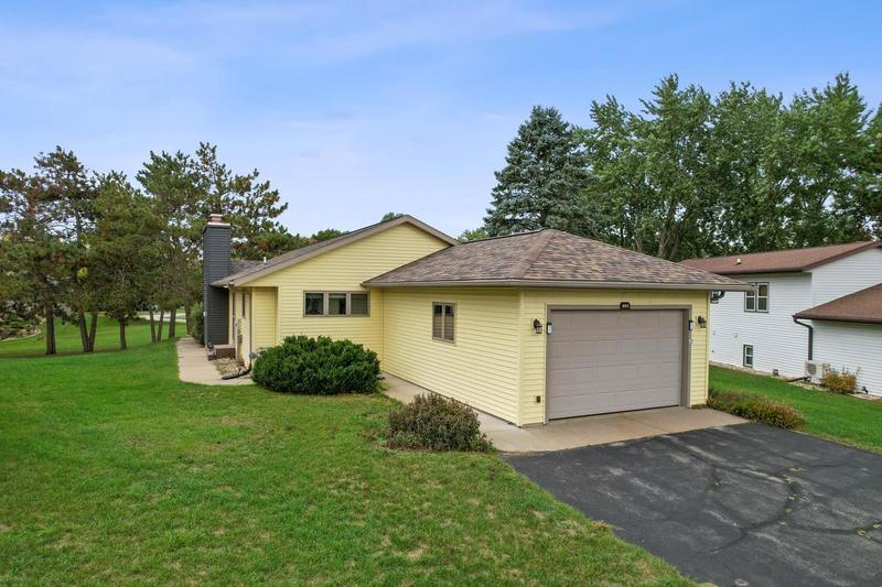 893 Saddle Rdg, Portage, WI 53901  MLS# 1965989 for Sale